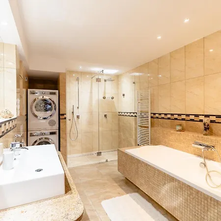 Nad Dzikim Potokiem كارباش